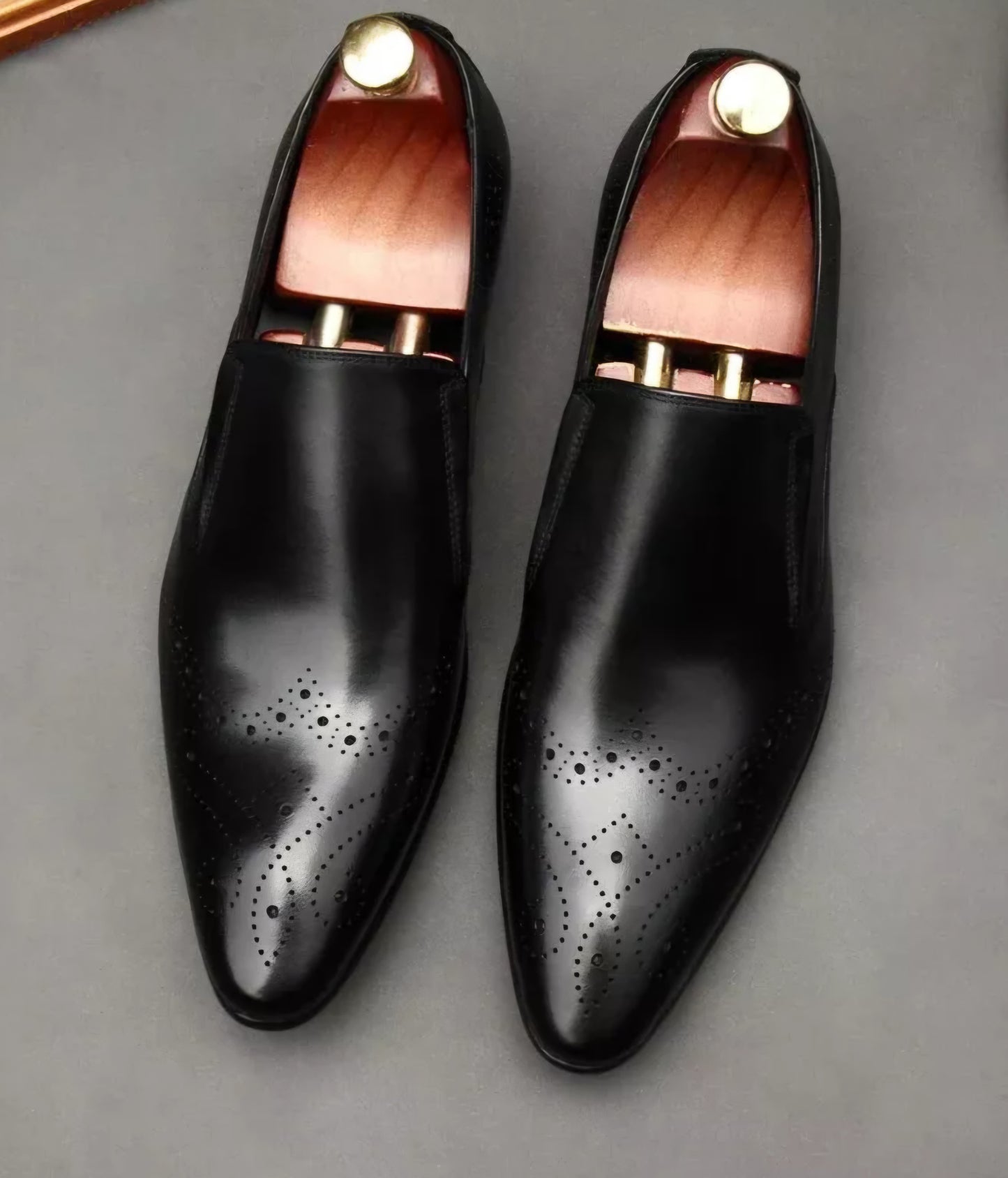 Men shoes with premium genuine leather